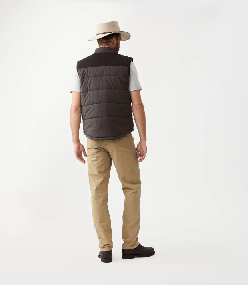 Carnarvon Gilet - Chocolate - Image 3