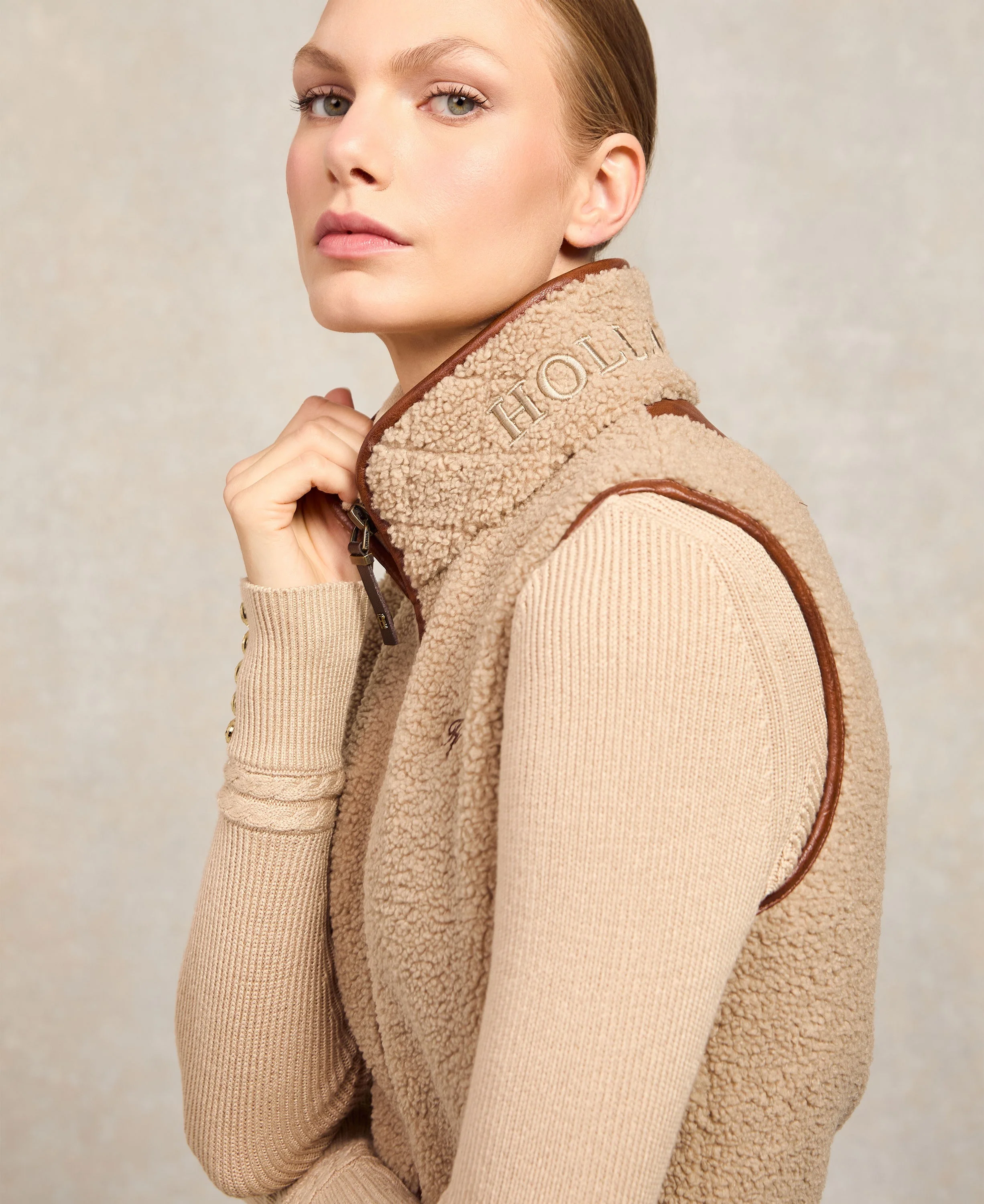 Country Fleece Gilet - Natural Borg - Image 4